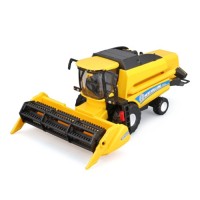 Масштабна модель автомобіля Bburago Автомодель - Зернозбиральний комбайн New Holland TC5.90 (18-31721)